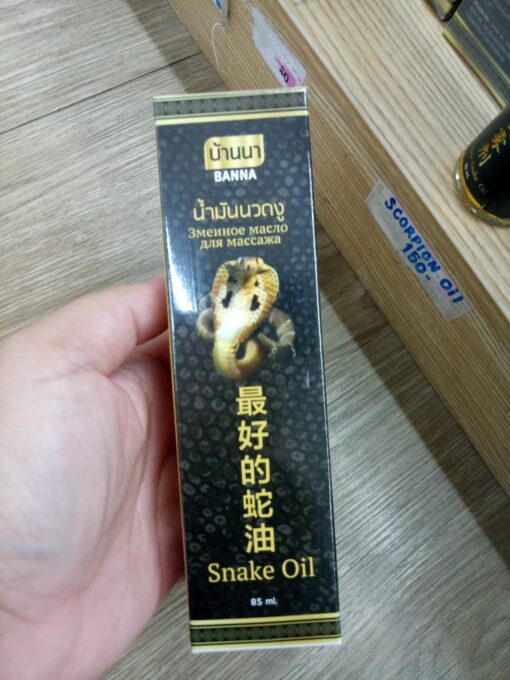 Dầu rắn xoa bóp Thái Banna Snake Oil 85ml dạng xịt