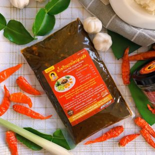 Maephorn Dried Fish Curry Paste 250g